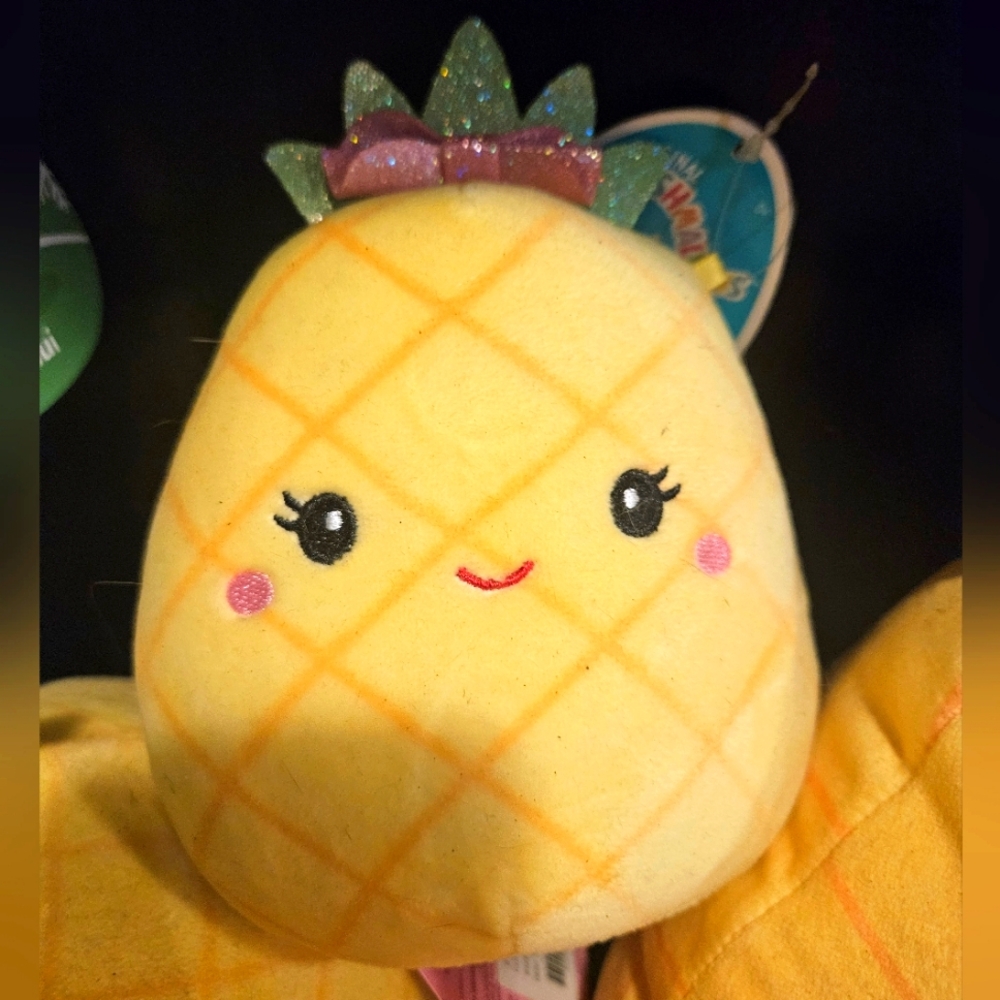 Squishmallows Maui the Pineapple 🍍 Plush 5" pink bow 🎀 - Picture 2 of 6